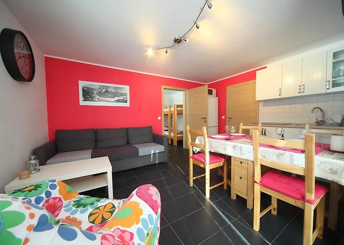 Leposa クランスカゴーラ